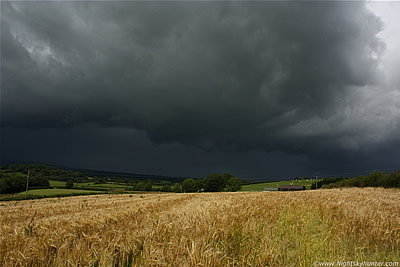 Optics, NLCs & Thunderstorm Over Wheat Fields - Maghera, July 30th 2012